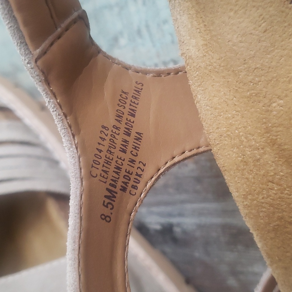 Comfortiva suede sandals / 8.5 - Picture 7 of 9